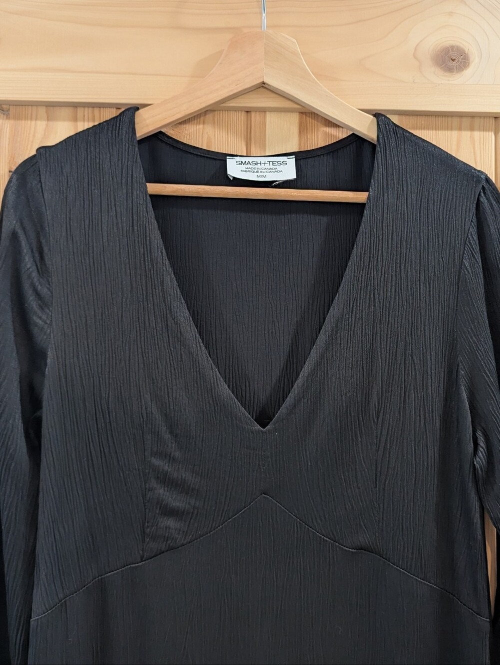 Smash + Tess Black V-Neck Long Sleeve Midi Dress - Picture 3 of 12